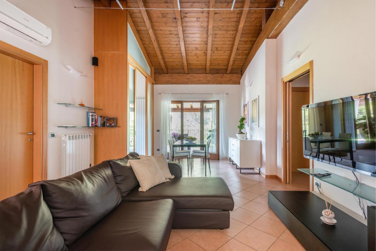 Casa Francesca Relax Apartment Limone sul Garda Ngoại thất bức ảnh