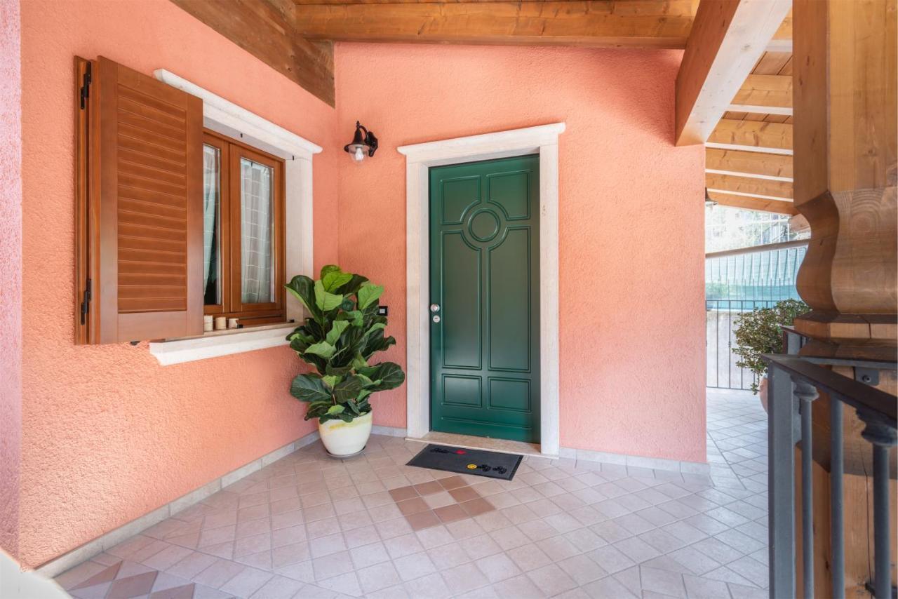 Casa Francesca Relax Apartment Limone sul Garda Ngoại thất bức ảnh