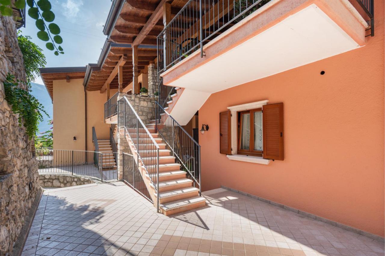 Casa Francesca Relax Apartment Limone sul Garda Ngoại thất bức ảnh