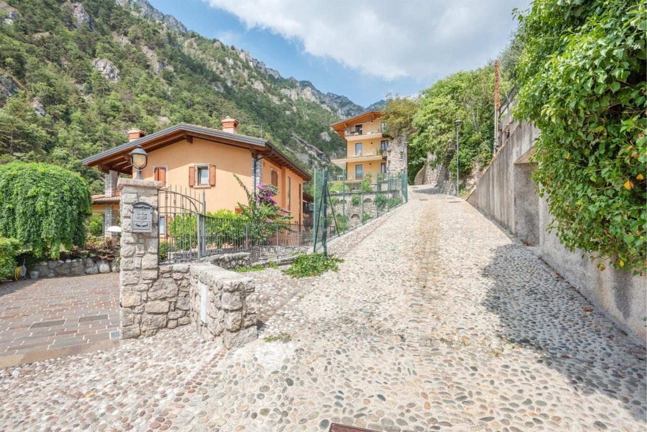 Casa Francesca Relax Apartment Limone sul Garda Ngoại thất bức ảnh