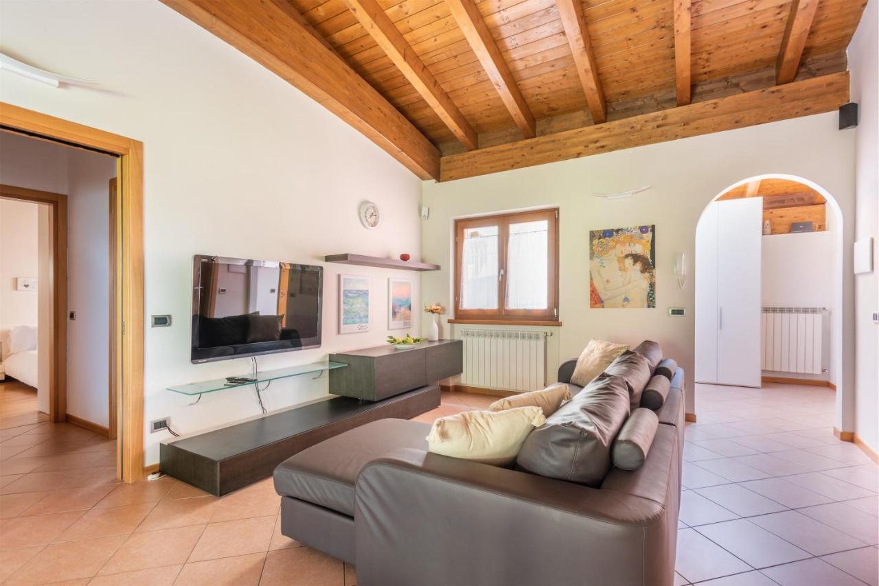 Casa Francesca Relax Apartment Limone sul Garda Ngoại thất bức ảnh