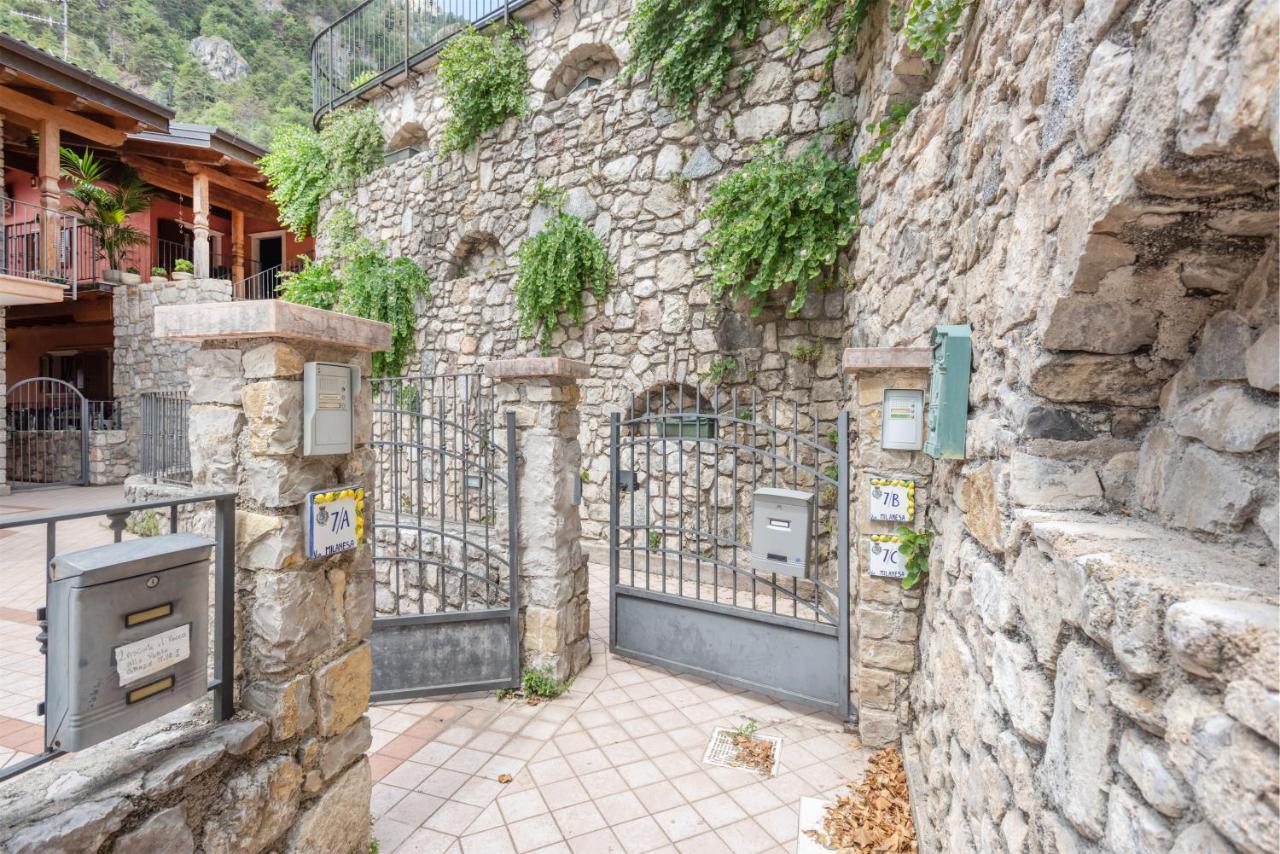 Casa Francesca Relax Apartment Limone sul Garda Ngoại thất bức ảnh